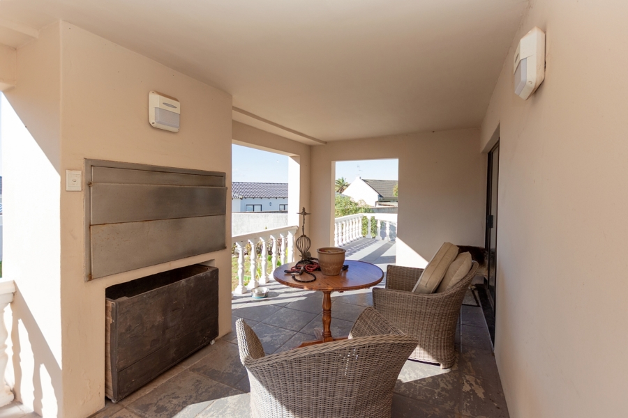 3 Bedroom Property for Sale in Country Club Western Cape